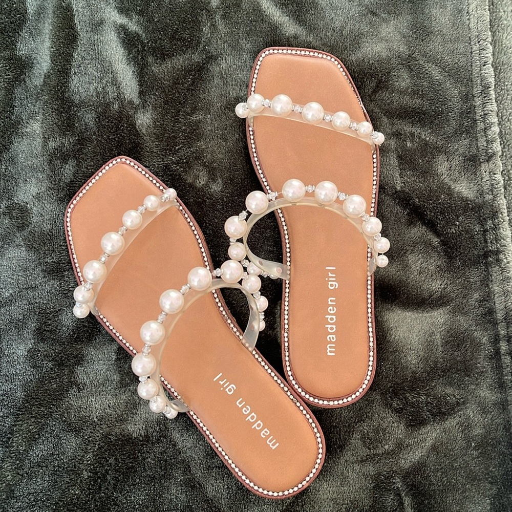 Madden Girl Pearl Sandals